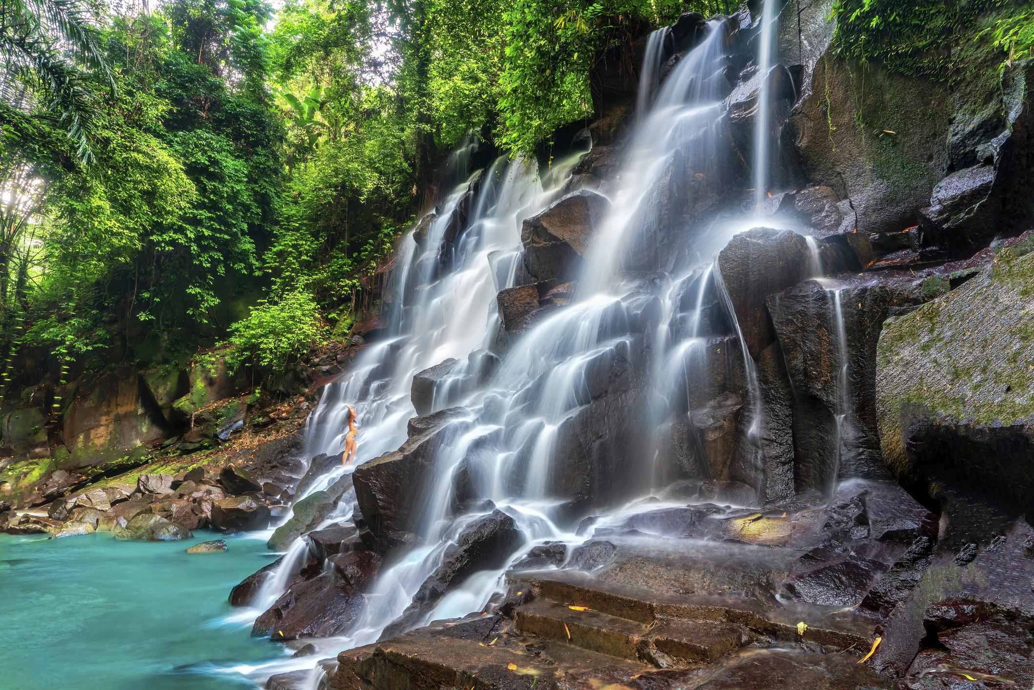 Kanto Lampo Waterfall